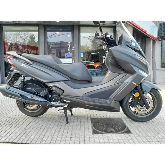 Kymco X-town 250 /2022 ¡¡ Impecable Liquida Brm !!