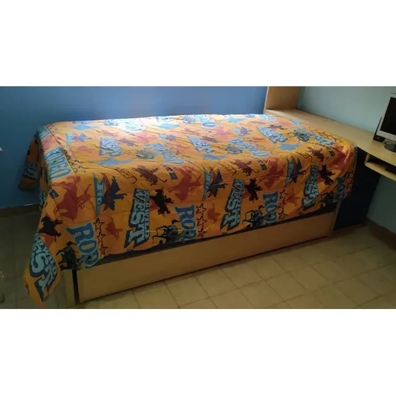 Colcha Y Cubre  Cama Individual Reversible Marca Ama De Casa