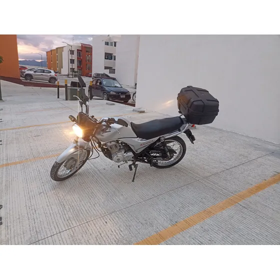Moto Honda Gl 150,modelo 2021 Ubico Dueño, Con Caja,