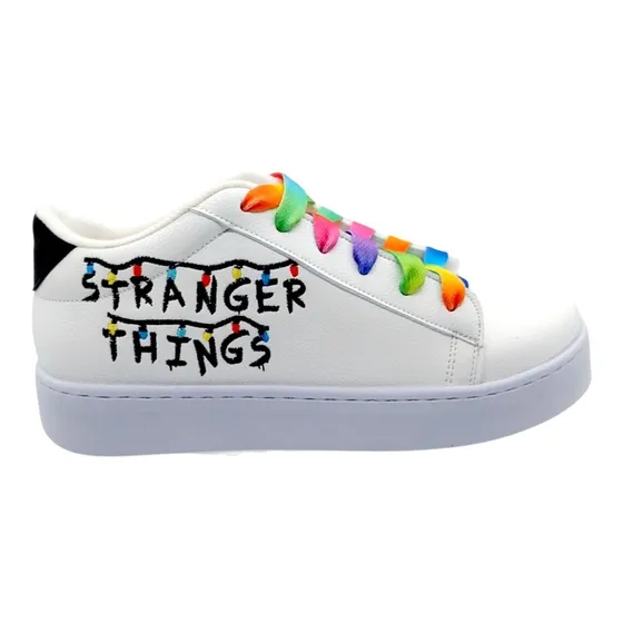 Tenis Bordado De Stranger Things Foquitos