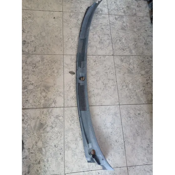 Rejilla Torpedo Mitsubishi Signo 