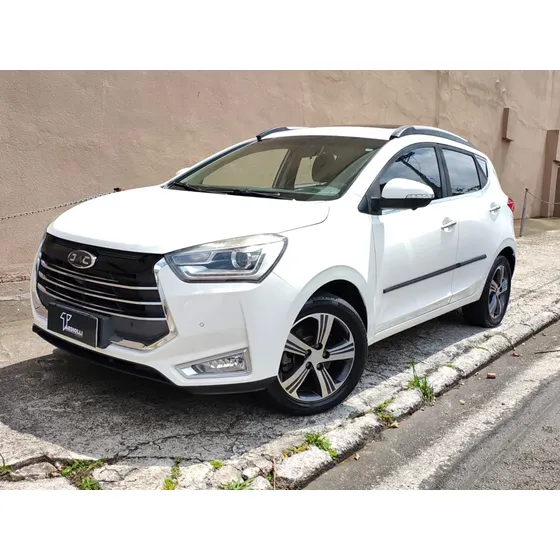 Jac T40 1.6 16v Gasolina Plus 4p Cvt