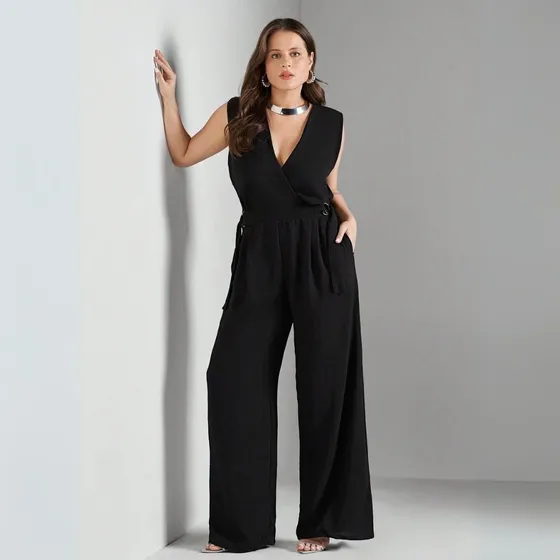 Macacão Feminino Plus Size Regata Transpassado Elegante