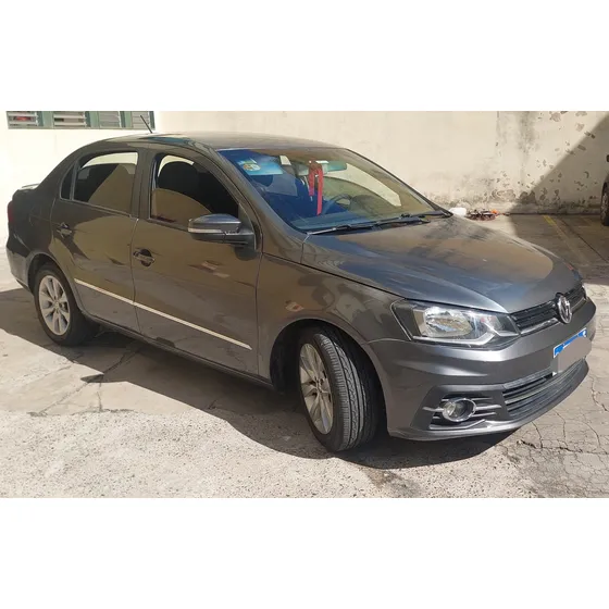 Volkswagen Voyage 1.6 Highline 101cv