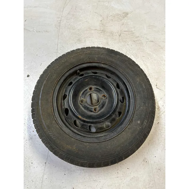 Roda Com Pneu Aro 13 Furação 4x100 Corsa / Classic / Celta