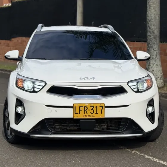 Kia Stonic 2023 1.0 Zenith