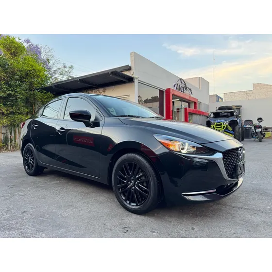 Mazda Mazda 2 Carbón Edition