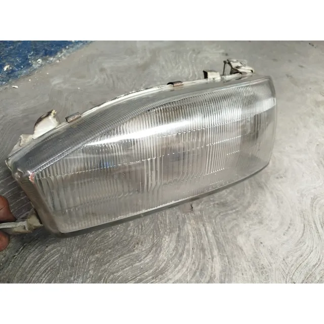 Faro Piloto Izquierdo De Toyota Camry 92-95