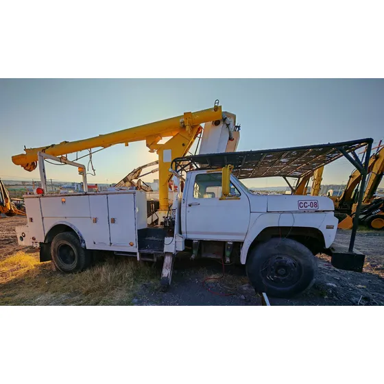 1985 Camion Grua Ford F800 Inoperable
