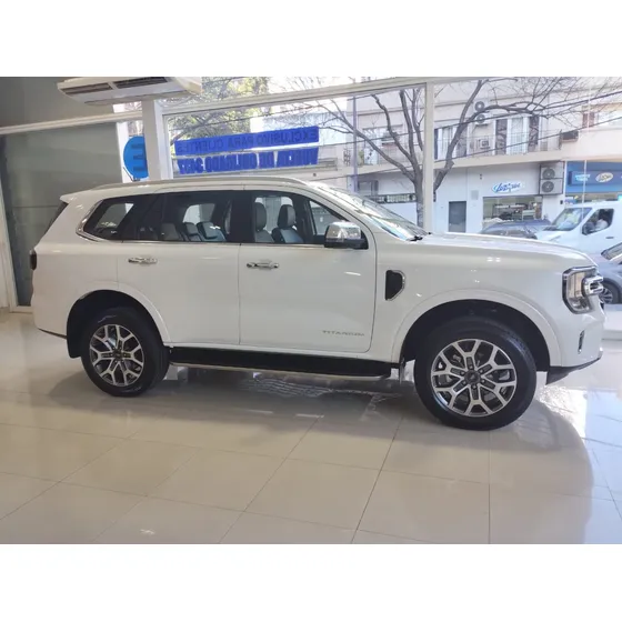 Ford Everest 2.3 Gtdi Titanium 4x4 At