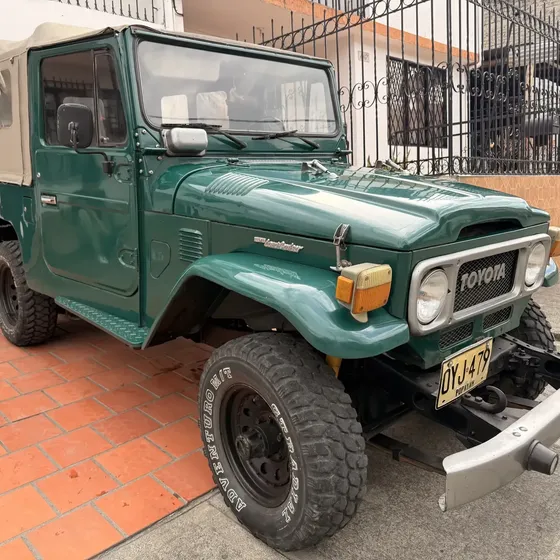 Toyota Land Cruiser 1980 4.2 Fj43