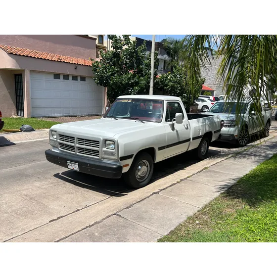 Dodge Pickup 1991, Excelente Estado Prácticamente  Seminueva