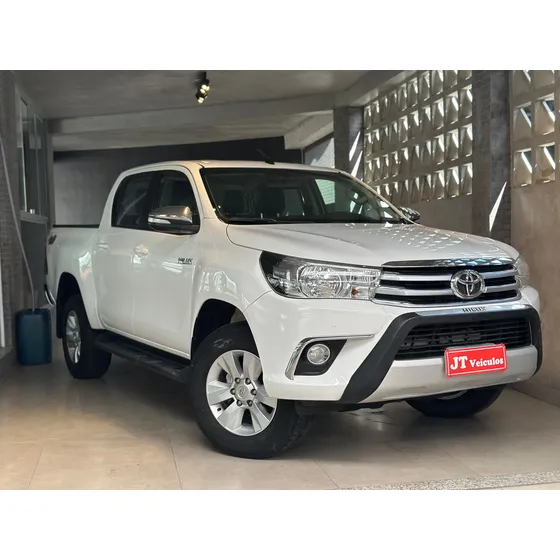 Toyota Hilux 2.8 Tdi Srv Cab. Dupla 4x4 Aut. 4p