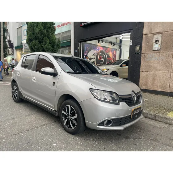 Renault Sandero 1.6 Exclusive