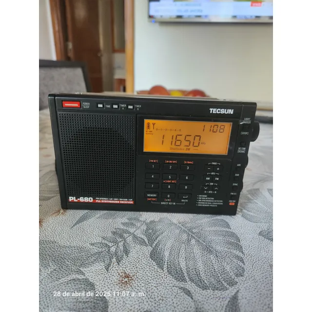 Radio Multibanda Tecsun Pl 680 Negro