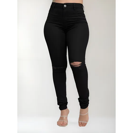 Calça Skinny Feminina Preta Com Rasgo No Joelho 