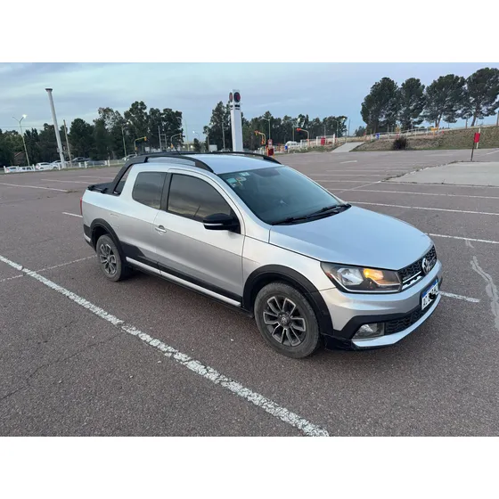Volkswagen Saveiro 1.6 Cross Gp Cd 110cv Pack High