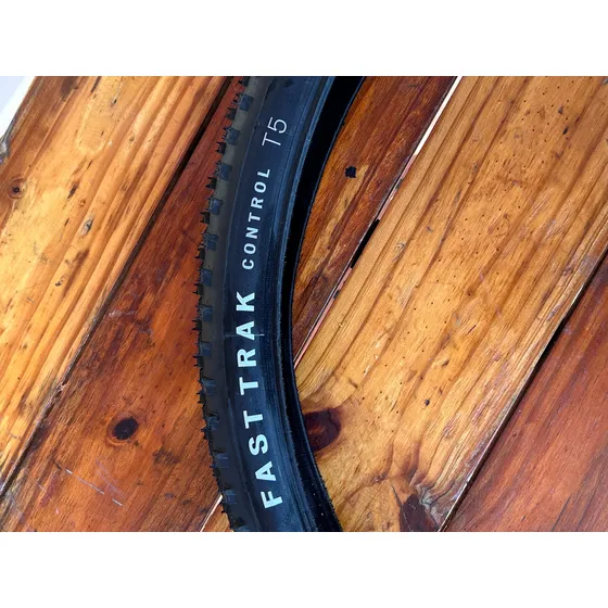 Cubierta Specialized Fast Trak Control T5 29x2.35