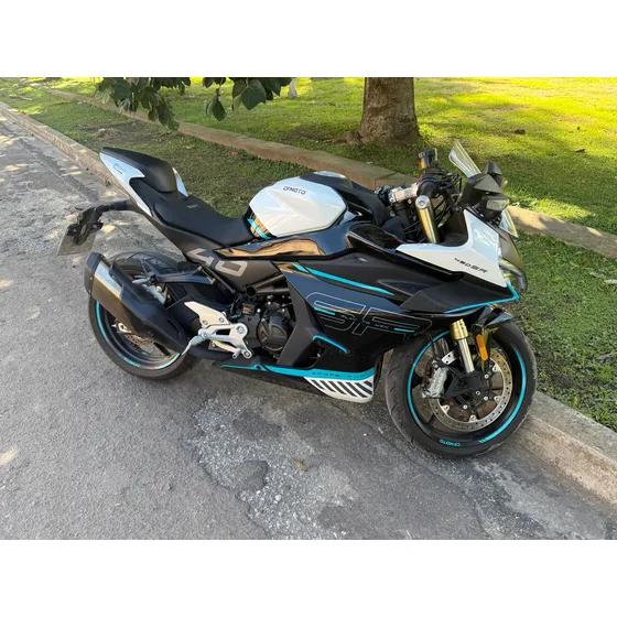 Vendo Cf Moto 450 Sr En Excelente Estado Con 4000 Km