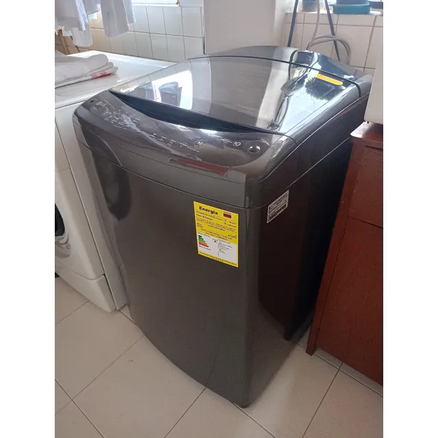 Lavadora Automática LG 18,0 Kg (40 Lbs)