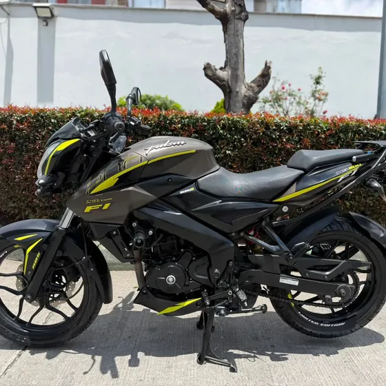 Bajal Ns 200 2023