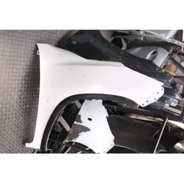 Guardafango Fortuner Dubai Usado Original