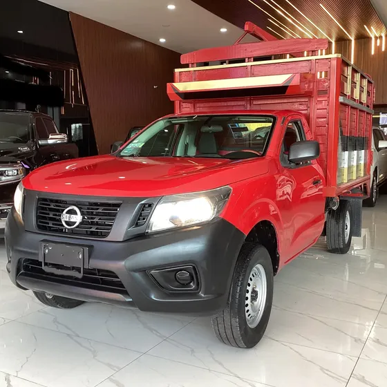 Nissan Np300 2016 2.5 Estacas Dh Aa Mt