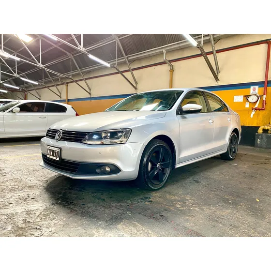 Volkswagen Vento 2.5 Luxury 170cv