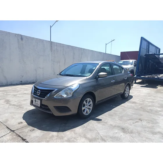 Nissan Versa 1.6 Sense At