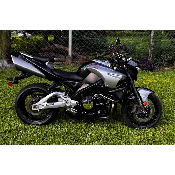 Suzuki B King 1340 ( No Z 1000 ,mt 09 Fazer 1000 Hornet )