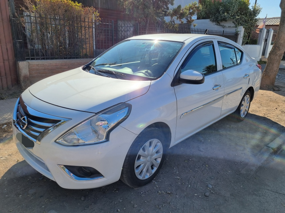 Nissan Versa Sense Mt