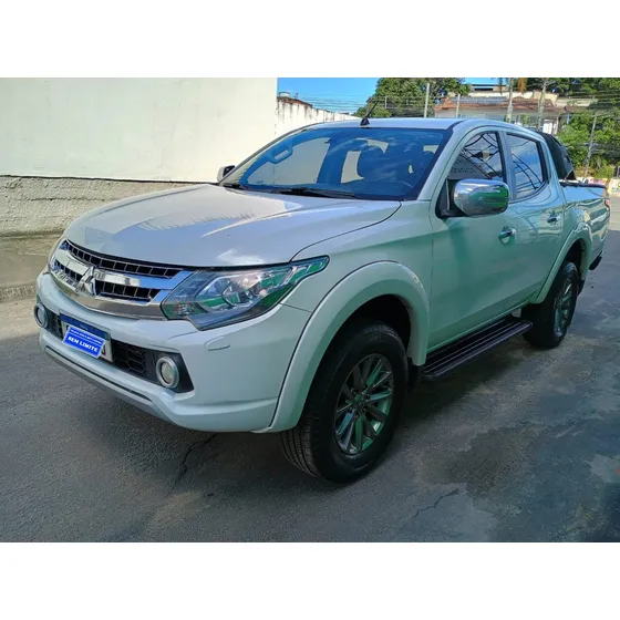 Mitsubishi L200 2.4 Triton Sport Hpe S Cab. Dupla 4x4 Aut. 4p