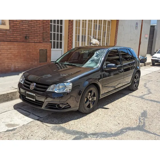 Volkswagen Golf 1.6 Conceptline