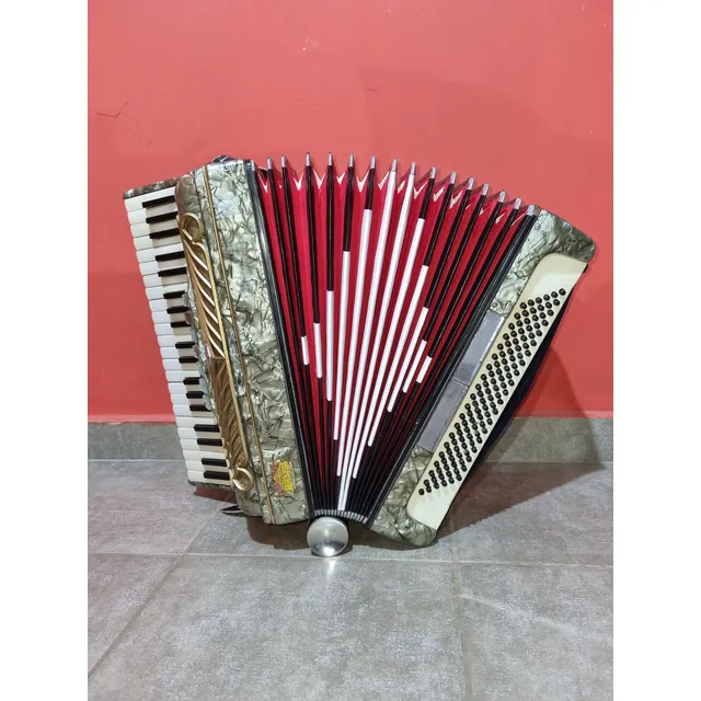 Acordeón Hohner 120 Bajos (usado)