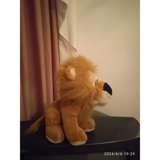 Peluche Forma De Leon Tamaño Mediano  Para Niño