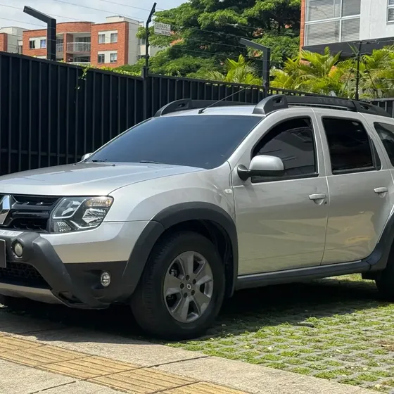 Renault Duster Mecánica 4X4 Blindada modelo 2019 2019 2019 2.0l Gasolina 4x4