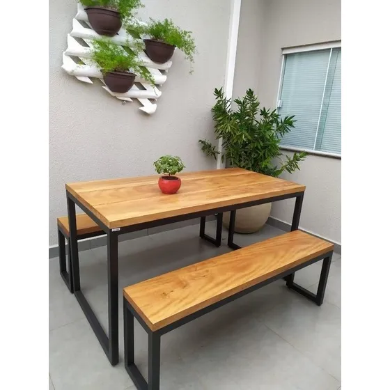 Mesa Con Dos Bancos De Hierro Y Madera Tipo Industrial