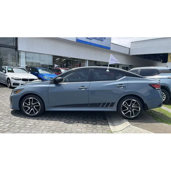 Nissan Sentra 2.0 Sr Platinum Bi-tono Cvt