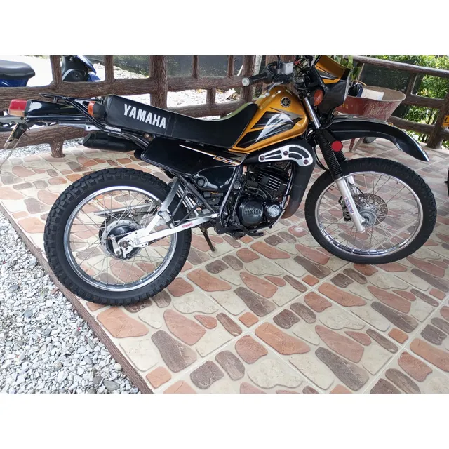 Moto En Buen Estado Tarjeta De Propiedad Y Traspaso