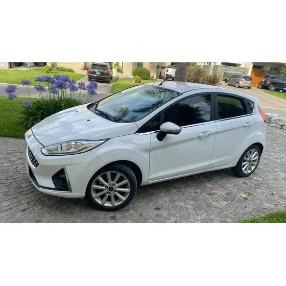 Ford Fiesta Kinetic Design 1.6 Titanium 120cv