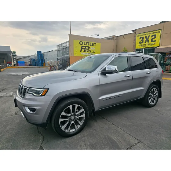 Jeep Grand Cherokee 3.7 Limited Lujo 3.6 4x2 At