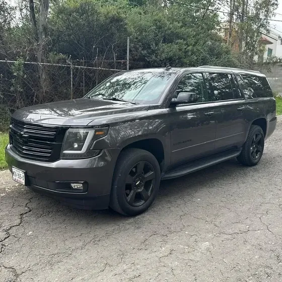 Chevrolet Suburban 2017 5.4 Premier Piel 4x4 At