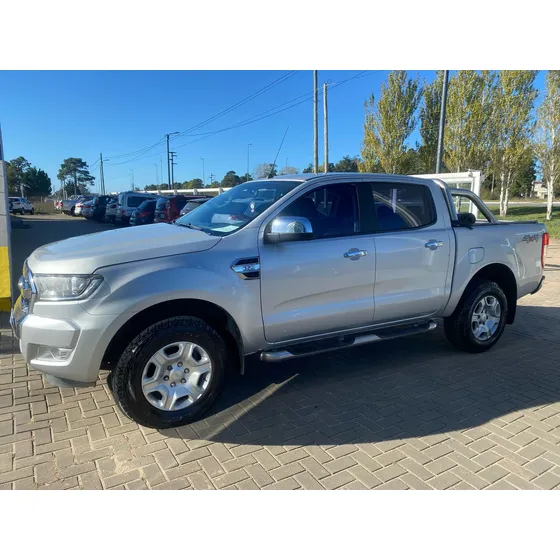 Ford Ranger 3.2 Cd 4x4 Xlt Tdci 200cv At