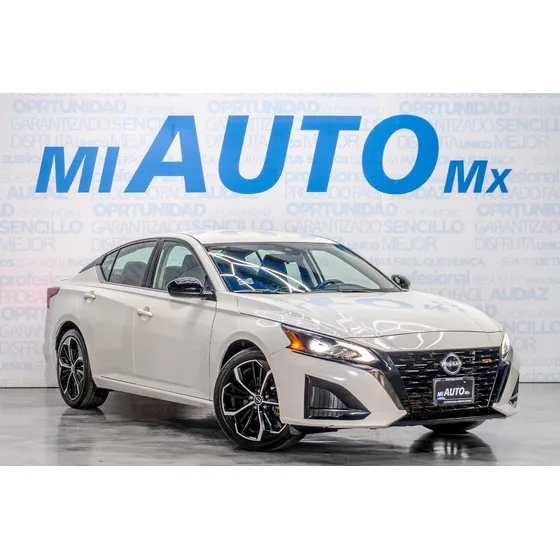 Nissan Altima 2.0 Sr Turbo Cvt