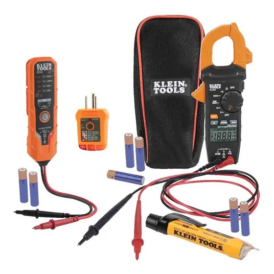 Kit de Multimetro/Amperimetro de gancho de rango automático 400A AC, 600V CA/CD, 2 Probadores de Voltaje, 1 Probador de Tomacorriente y Estuche para trasportar Klein Tools