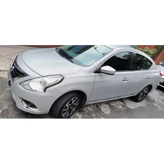 Nissan Versa 1.6 Advance Mt