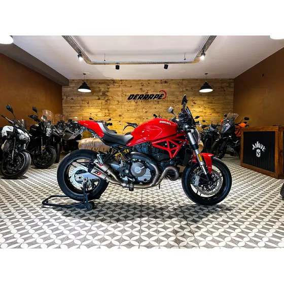 Ducati Monster 821 (no 797 No 1200) *impecable* *olivos*