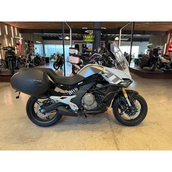 Cf Moto 650 Mt Excelente Estado Creditos Sanzarimotors