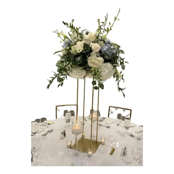 Centro De Mesa Pedestal Con Base 40x15cm Hierro Sin Flores