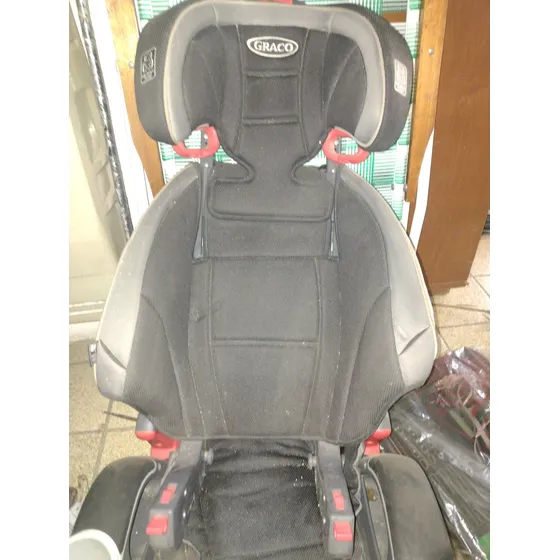 Silla De Auto Convertible Nautilus 65 Bravo Color Gris